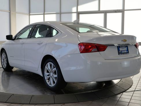 Used 2016 Chevrolet Impala LT w/ Convenience Package image 6