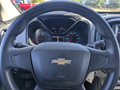 Used 2020 Chevrolet Colorado W/T image 27