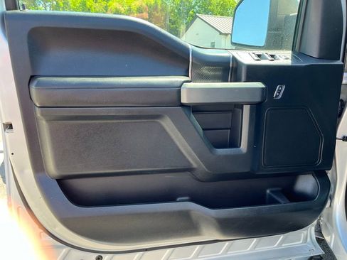 Used 2019 Ford F150 XLT w/ Equipment Group 302A Luxury image 12