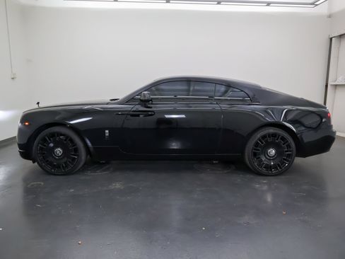 Used 2018 Rolls-Royce Wraith RWD image 6