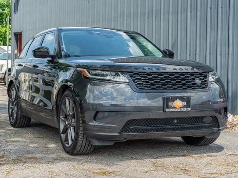 Used 2021 Land Rover Range Rover Velar S AWD/4WD image 8