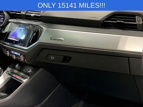Used 2020 Audi Q3 2.0T Premium w/ Convenience Package AWD/4WD image 16