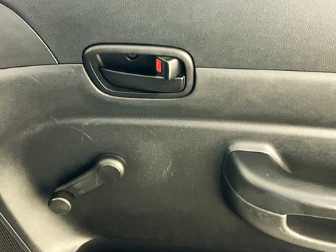 Used 2010 Hyundai Accent Hatchback image 30