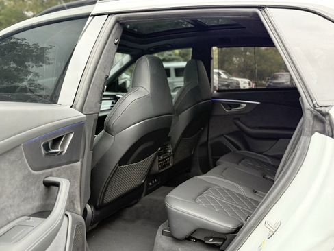 Used 2025 Audi SQ8 Prestige image 28