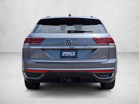 Used 2022 Volkswagen Atlas Cross Sport SE w/ Black Wheel Package AWD/4WD image 7