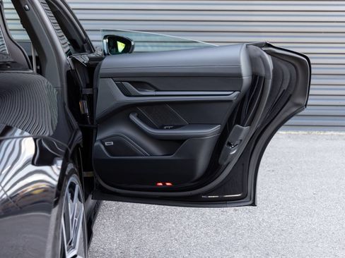 Certified 2026 Porsche Taycan RWD image 29