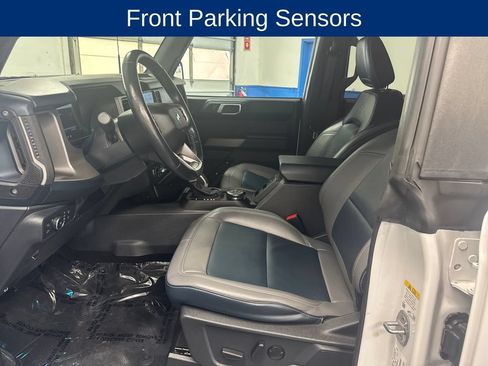 Used 2022 Ford Bronco Outer Banks w/ Sasquatch Package AWD/4WD image 10
