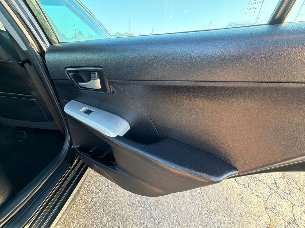 Used 2014 Toyota Camry SE FWD image 31