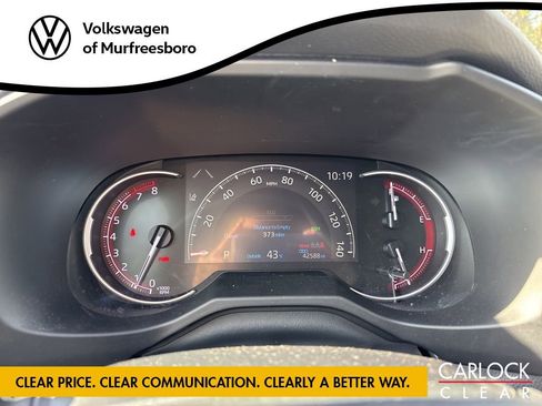 Used 2023 Toyota RAV4 XLE Premium image 16