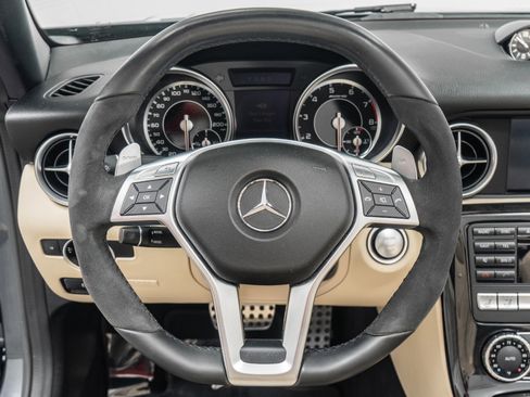 Used 2015 Mercedes-Benz SLK 55 AMG image 15