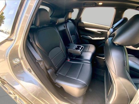Used 2021 INFINITI QX50 Luxe w/ Appearance Package FWD image 20