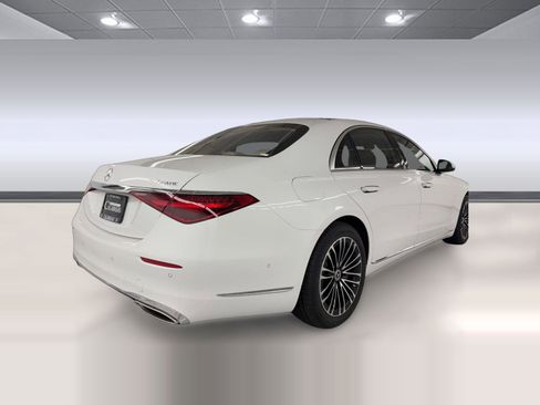 New 2026 Mercedes-Benz S 500 4MATIC image 9