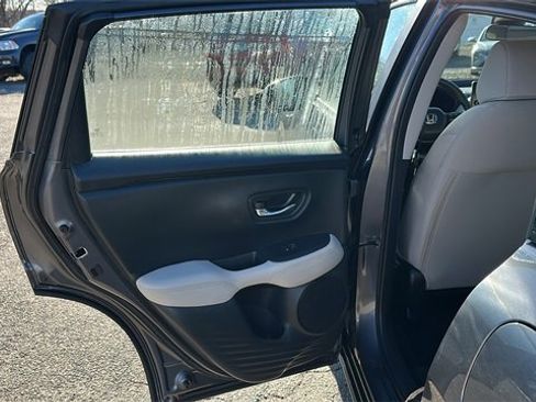 Used 2023 Honda HR-V LX image 20