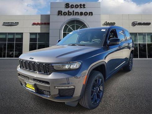 New 2025 Jeep Grand Cherokee L Limited image 2