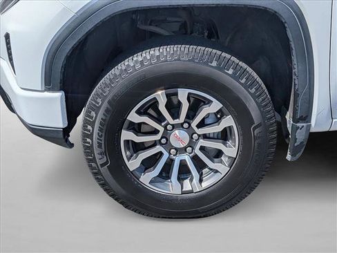 Used 2023 GMC Sierra 1500 AT4 w/ AT4 Preferred Package AWD/4WD image 15
