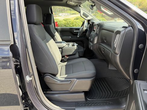 Used 2023 Chevrolet Silverado 1500 Custom image 25