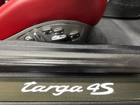 Used 2019 Porsche 911 Targa 4S AWD/4WD image 17