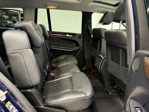Used 2013 Mercedes-Benz GL 450 4MATIC image 25