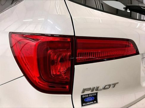 Used 2018 Honda Pilot Elite image 30