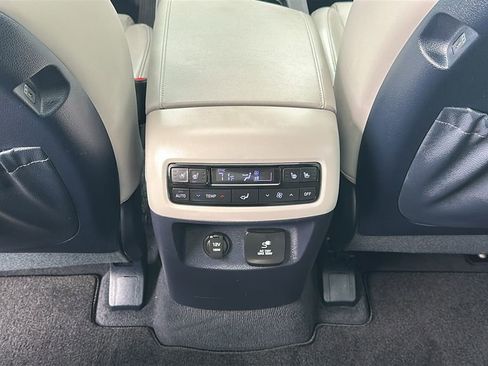Used 2024 Hyundai Palisade Calligraphy FWD image 30