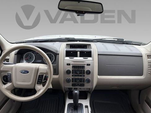 Used 2012 Ford Escape XLT image 2