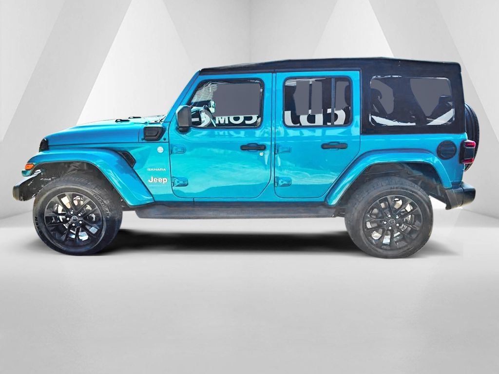 Used 2024 Jeep Wrangler Unlimited Sahara w/ Technology Group AWD/4WD image 4