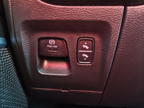 Used 2023 RAM 1500 Laramie AWD/4WD image 20