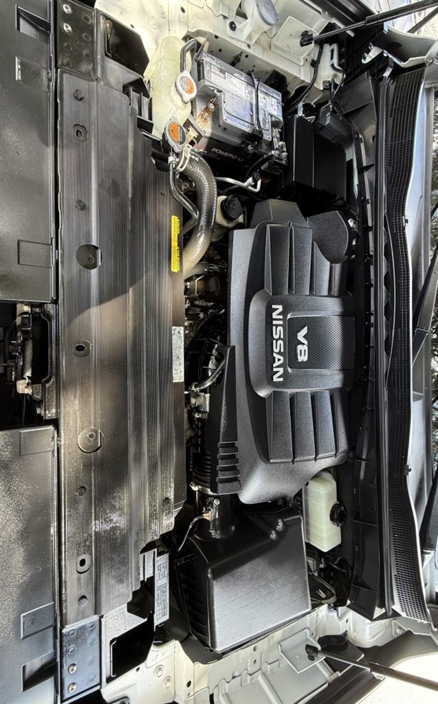 Used 2018 Nissan Titan SV w/ SV Convenience Package AWD/4WD image 30