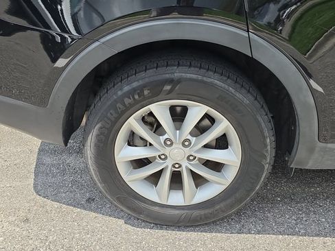 Used 2017 Kia Sorento FWD image 5