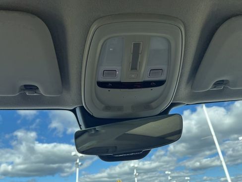 New 2026 Volvo XC40 B5 Ultra w/ Protection Package Premier AWD/4WD image 27