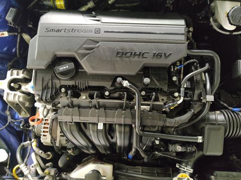 Used 2021 Hyundai Elantra SEL FWD image 30