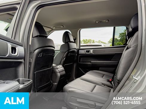 Used 2025 Hyundai Santa Fe SEL FWD image 16