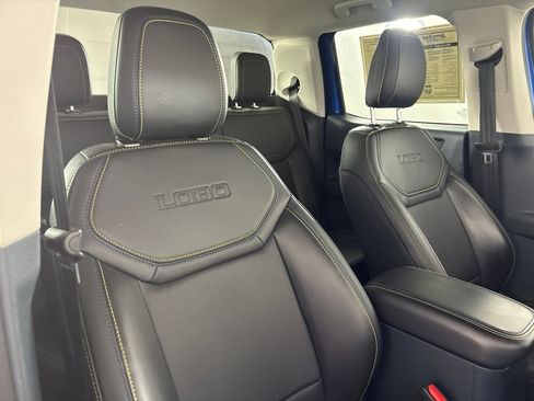 Used 2025 Ford Maverick Lobo AWD/4WD image 28