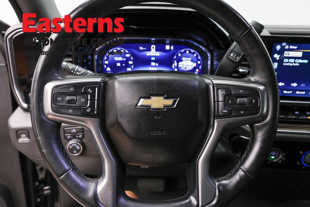 Used 2023 Chevrolet Silverado 1500 LT AWD/4WD image 11