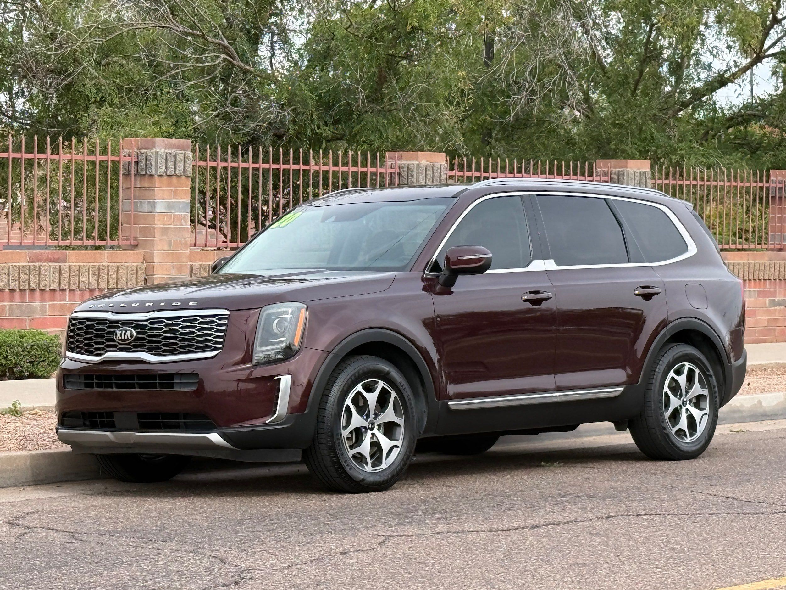 Used 2020 Kia Telluride EX AWD/4WD image 1