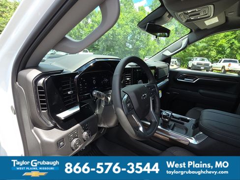 New 2026 Chevrolet Silverado 1500 LT Trail Boss w/ Safety Package AWD/4WD image 15