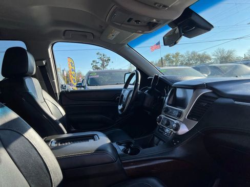 Used 2017 GMC Yukon XL SLT image 14