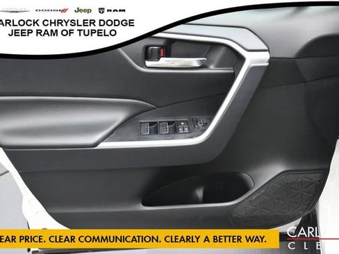 Used 2024 Toyota RAV4 XLE FWD image 12