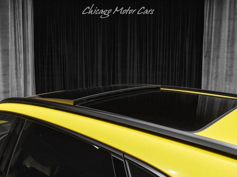 Used 2017 Bentley Bentayga image 44