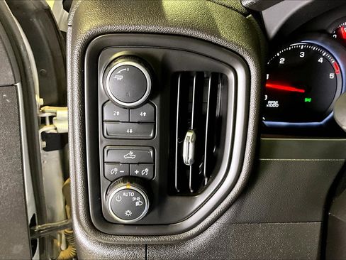 Used 2023 Chevrolet Silverado 2500 W/T image 17