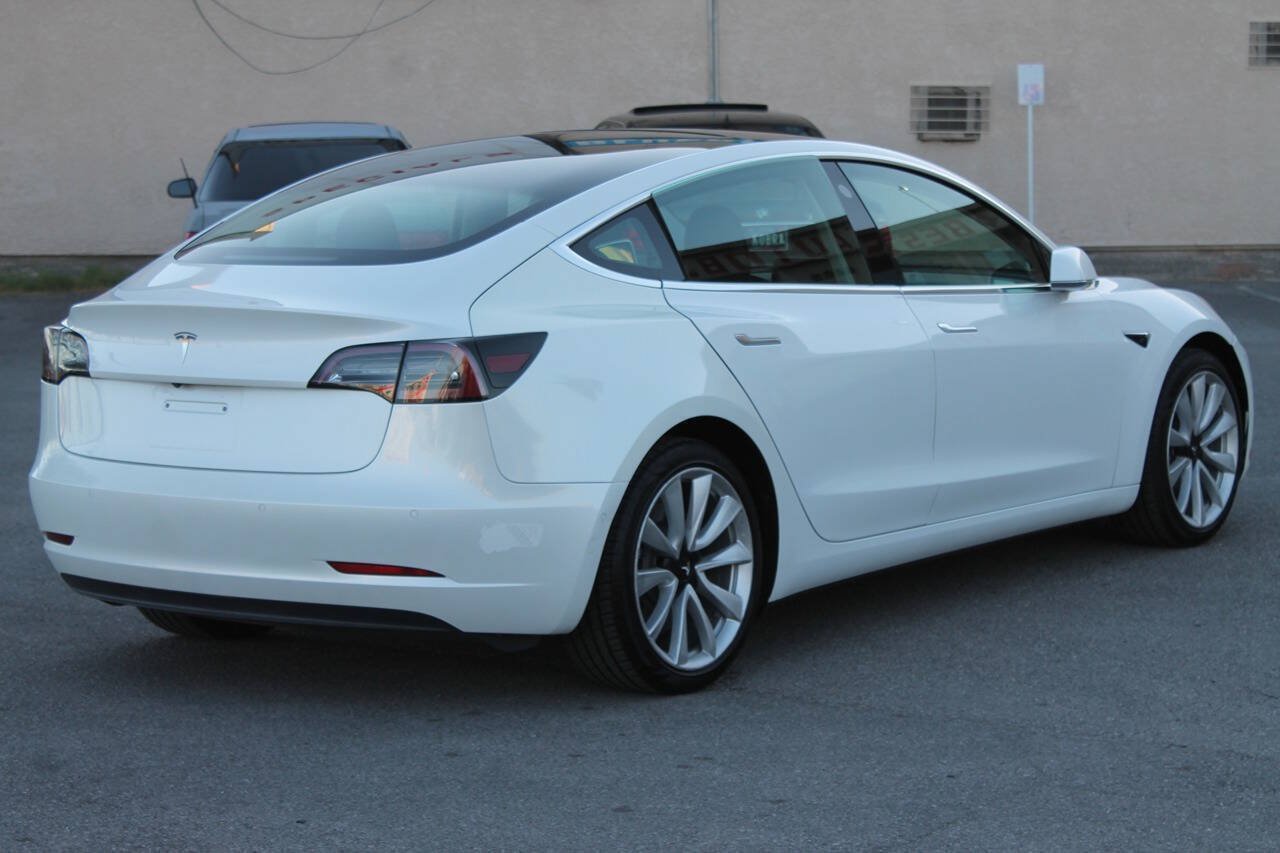 Used 2020 Tesla Model 3 Standard Range Plus RWD image 7
