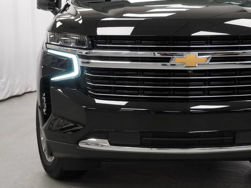 Used 2022 Chevrolet Tahoe LT w/ Luxury Package AWD/4WD image 34