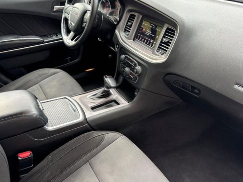 Used 2022 Dodge Charger SXT RWD image 31