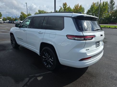 Used 2026 Jeep Grand Cherokee L Limited AWD/4WD image 3