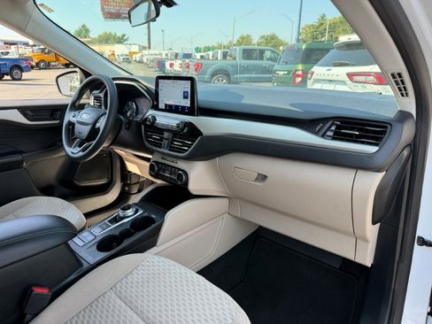 Certified 2022 Ford Escape SE AWD/4WD image 22