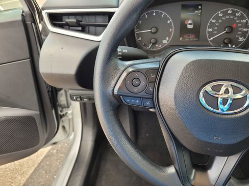 Used 2024 Toyota Corolla LE FWD image 22