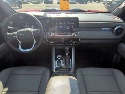 Used 2025 Chevrolet Colorado ZR2 w/ Technology Package image 24