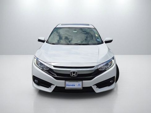 Used 2018 Honda Civic EX-T image 2