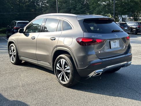 Certified 2025 Mercedes-Benz GLA 250 image 12