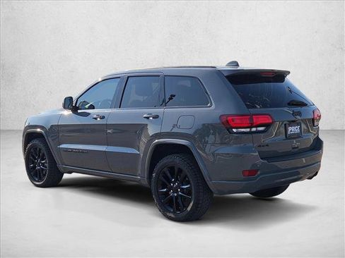 Used 2020 Jeep Grand Cherokee Altitude AWD/4WD image 7